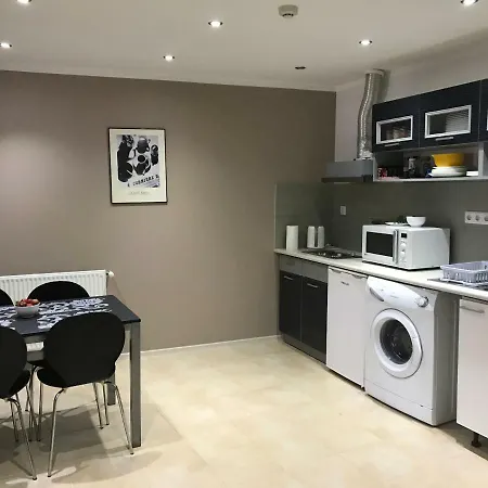 아파트 Riverside Promenade *